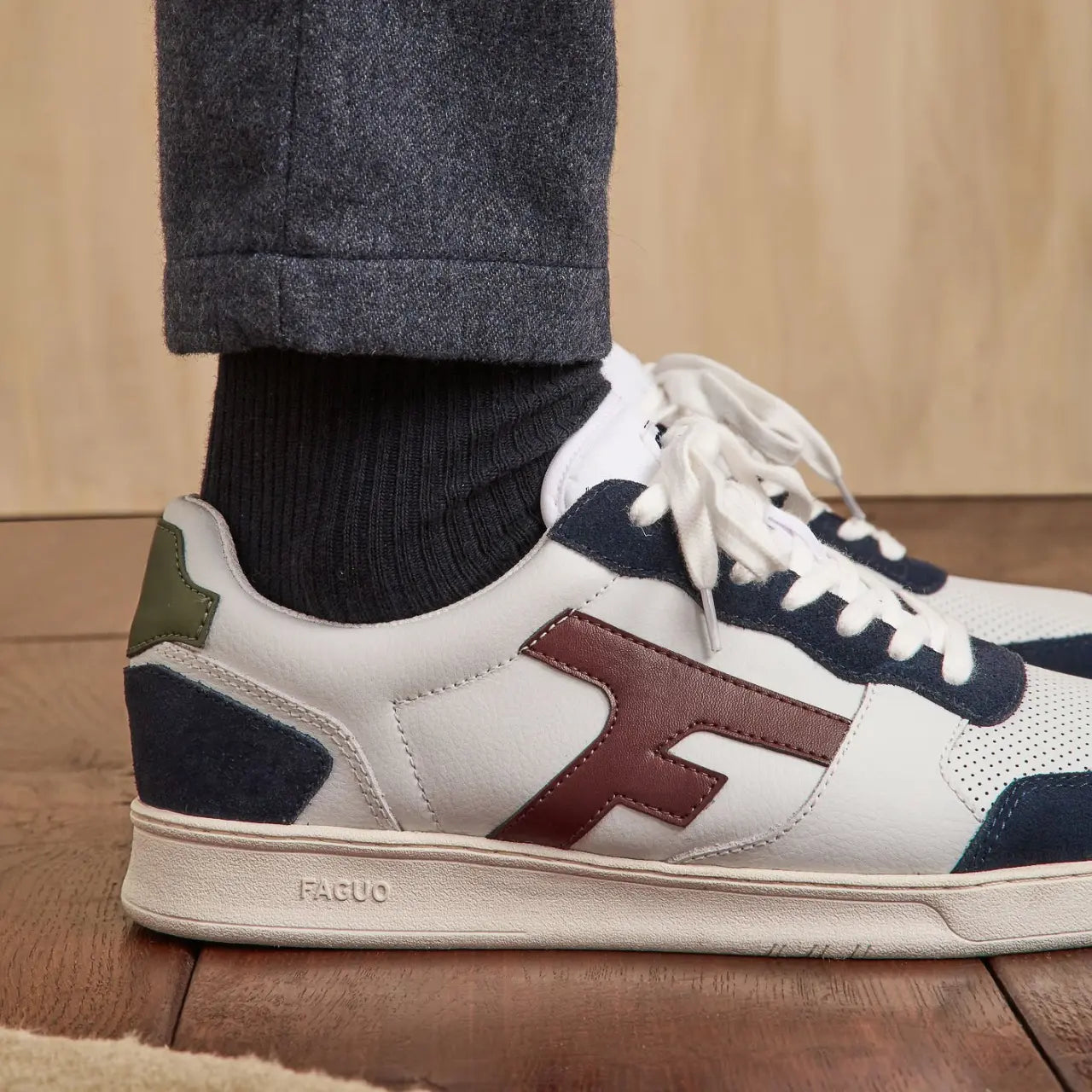 FAGUO -  BASKETS HAZEL BLANCHES & BLEU MARINE -  Klubb