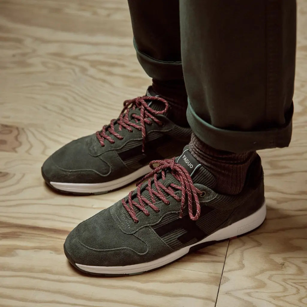 FAGUO -  BASKETS OLIVE VELOURS KAKI -  Klubb