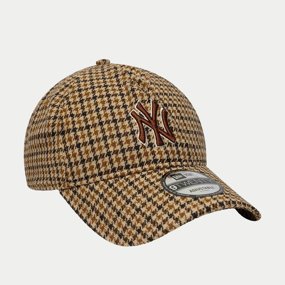 Casquette 9Twenty A-Frame New York Yankees Check beige New Era - trois-quarts avant droit, New Era Flag brodé sur le côté