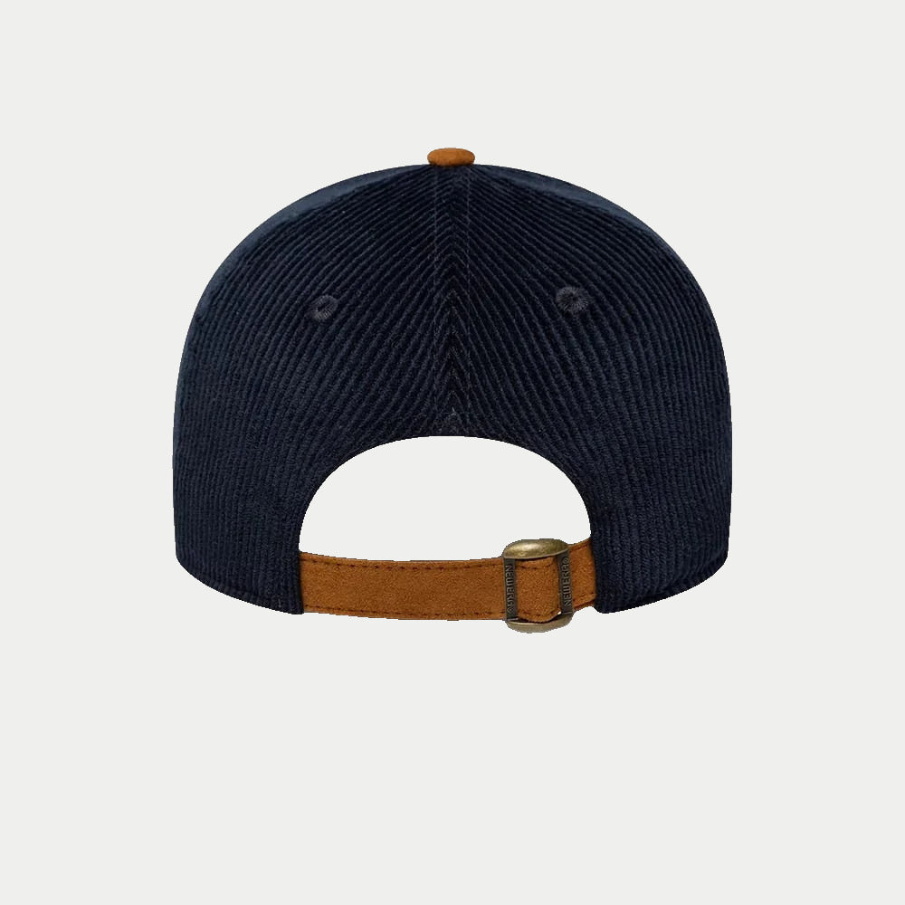 Casquette 9Twenty Cord Mix bleu marine et marron New Era - vue de dos, sangle côtelée marron et boucle métal