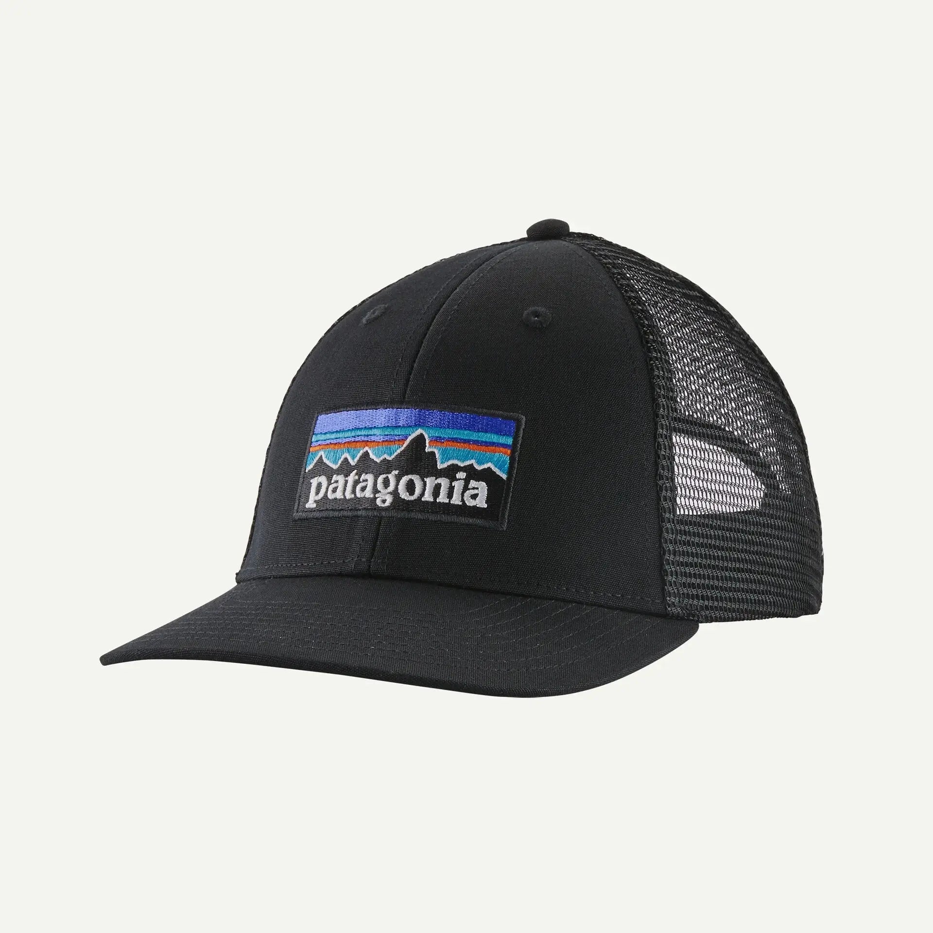 PATAGONIA -  CASQUETTE P-6 LOGO LOPRO TRUCKER BLACK -  Klubb