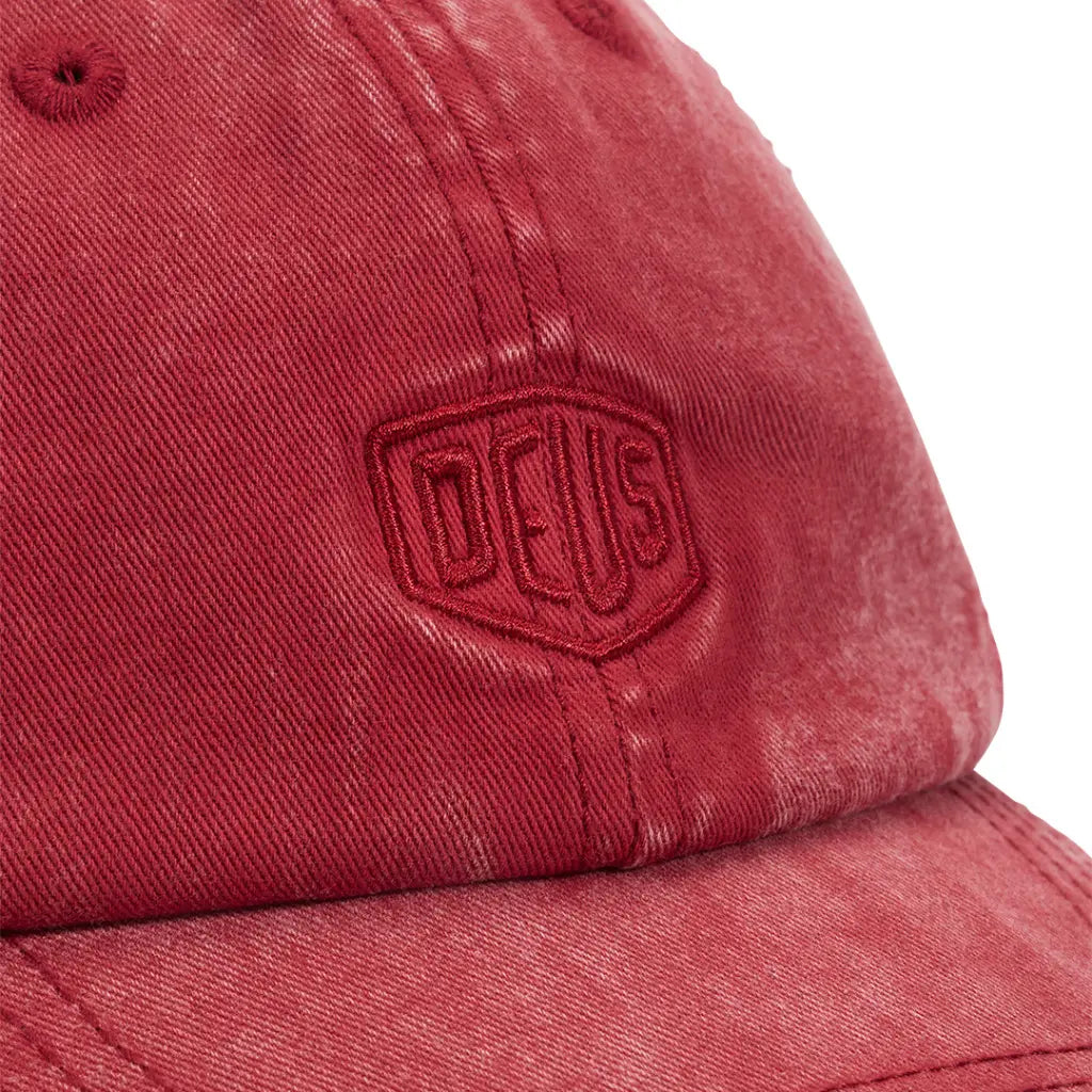 DEUS EX MACHINA -  GARMENT DYED DAD CAP RED -  Klubb