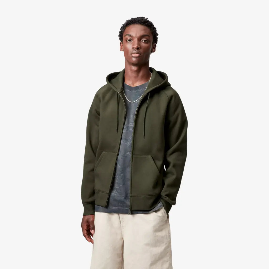 CARHARTT WIP -  HOODIE CHASE JACKET - OLIVE -  Klubb