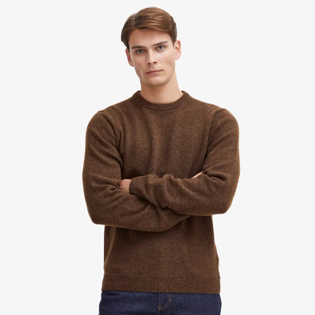 CASUAL FRIDAY -  PULL - MARRON -  Klubb