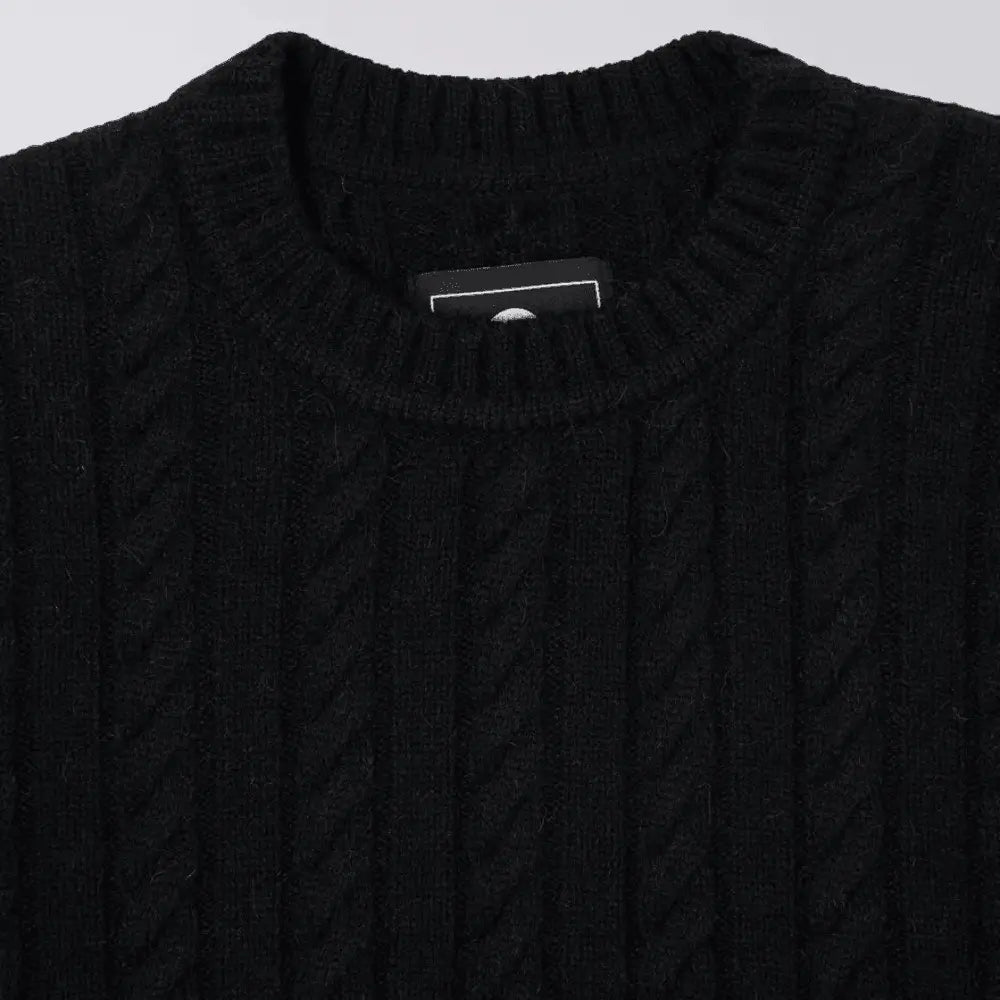 PULL TORSADÉ À COL ROND