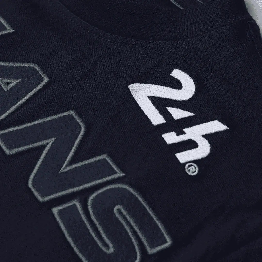 T-shirt Kappa Eroi 24H Le Mans bleu marine - vue rapprochée logo Kappa central