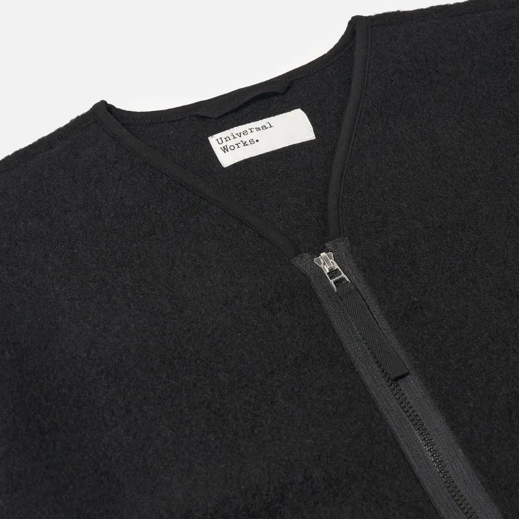 UNIVERSAL WORKS -  VESTE ZIP LINER LAINE BLACK -  Klubb