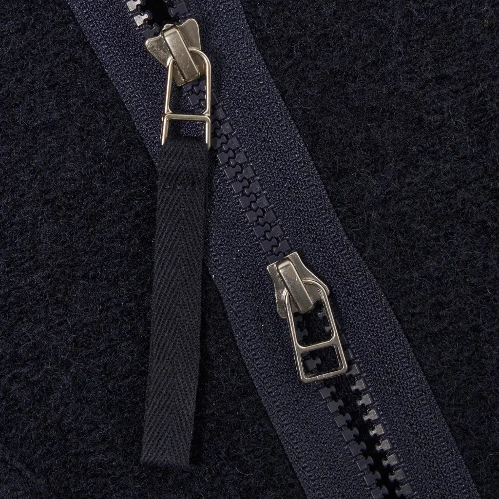 UNIVERSAL WORKS -  VESTE ZIP LINER LAINE NAVY -  Klubb