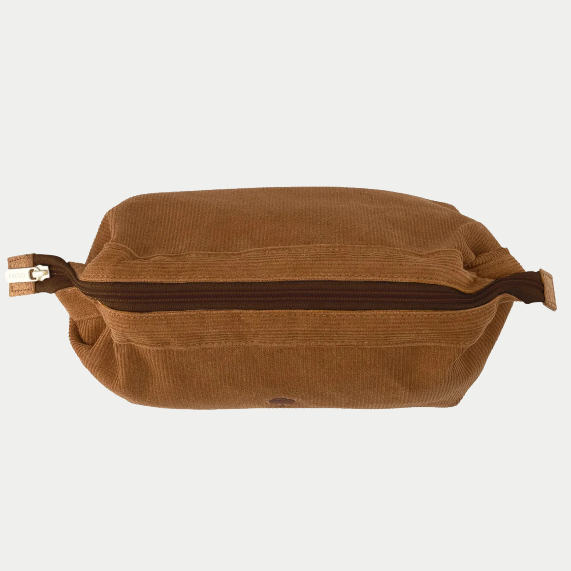 Trousse de toilette Faguo velours côtelé camel vue de dessus, fermeture zippée marron ouverte sur toute la longueur