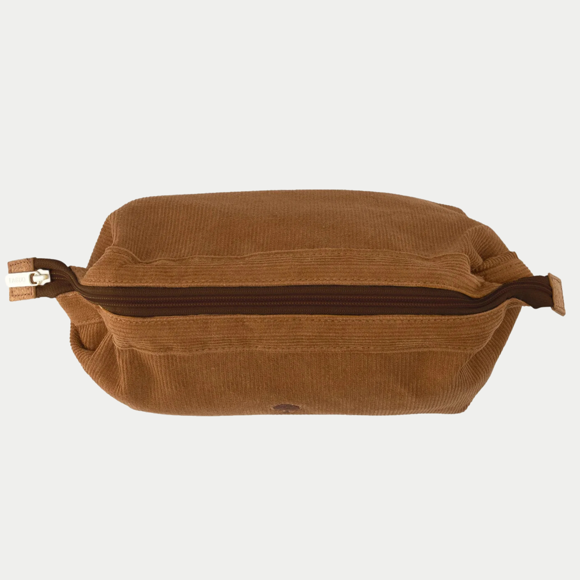 Trousse de toilette Faguo velours côtelé camel vue de dessus, fermeture zippée marron ouverte sur toute la longueur