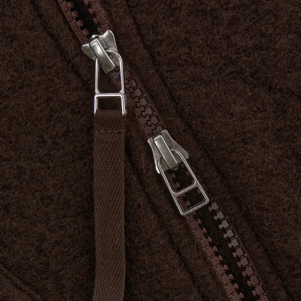 UNIVERSAL WORKS -  ZIP WAISTCOAT BROWN -  Klubb