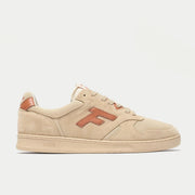 Baskets Palmer beige et rouille Faguo - packshot de profil, tige en daim beige et logo F rouille