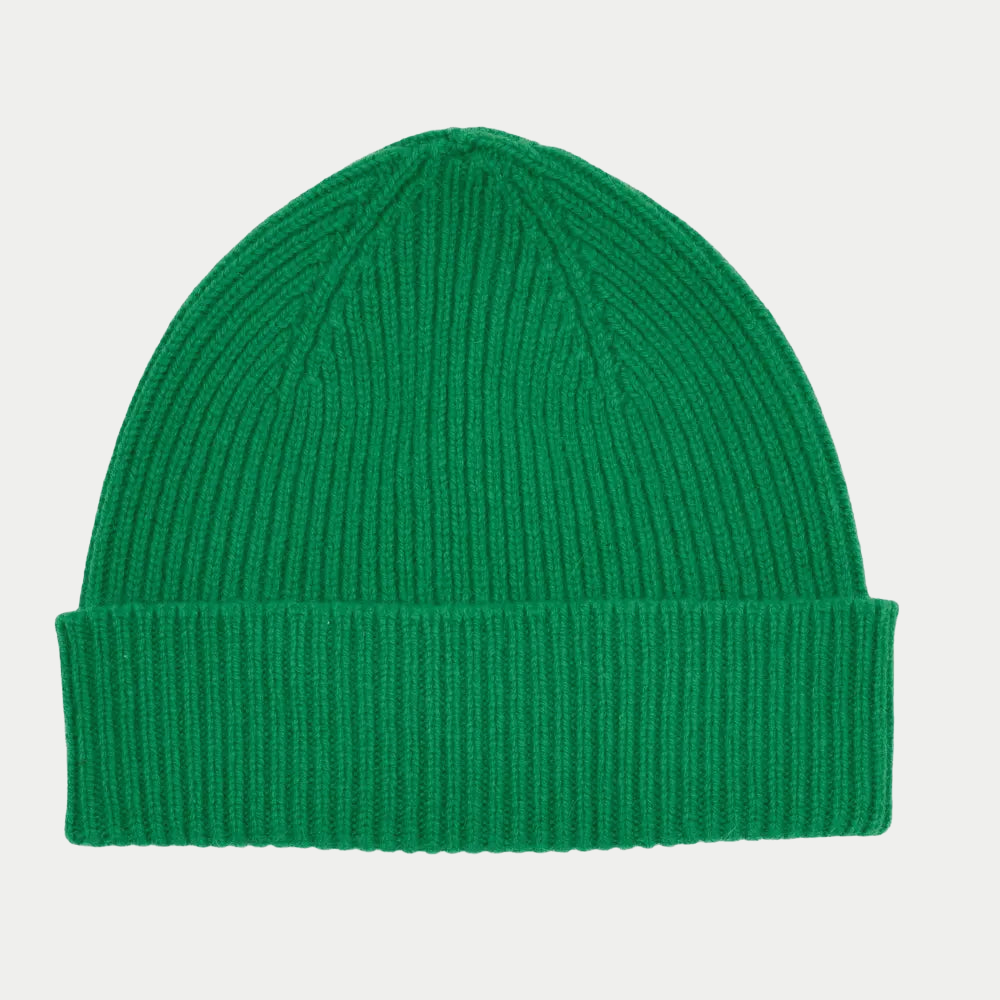Bonnet Barra Spinach Mackie vert prairie vif, côtes fines bien dessinées, revers retroussé, vue de face