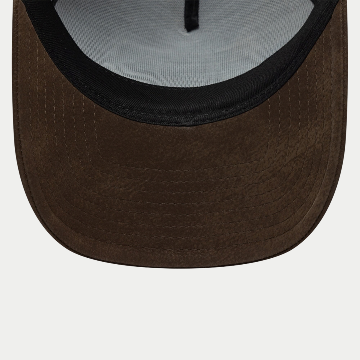 Casquette 9Forty E-Frame Moto Patch New Era - dessous de la visière marron foncé effet nubuck