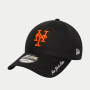 Trois quarts : coton noir, logo NY orange brodé et script New York Mets