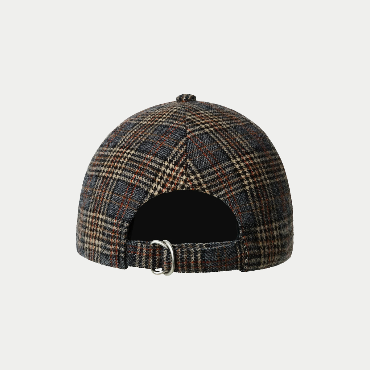 Dos de la casquette Kangol à carreaux gris : sangle de réglage à boucle métallique