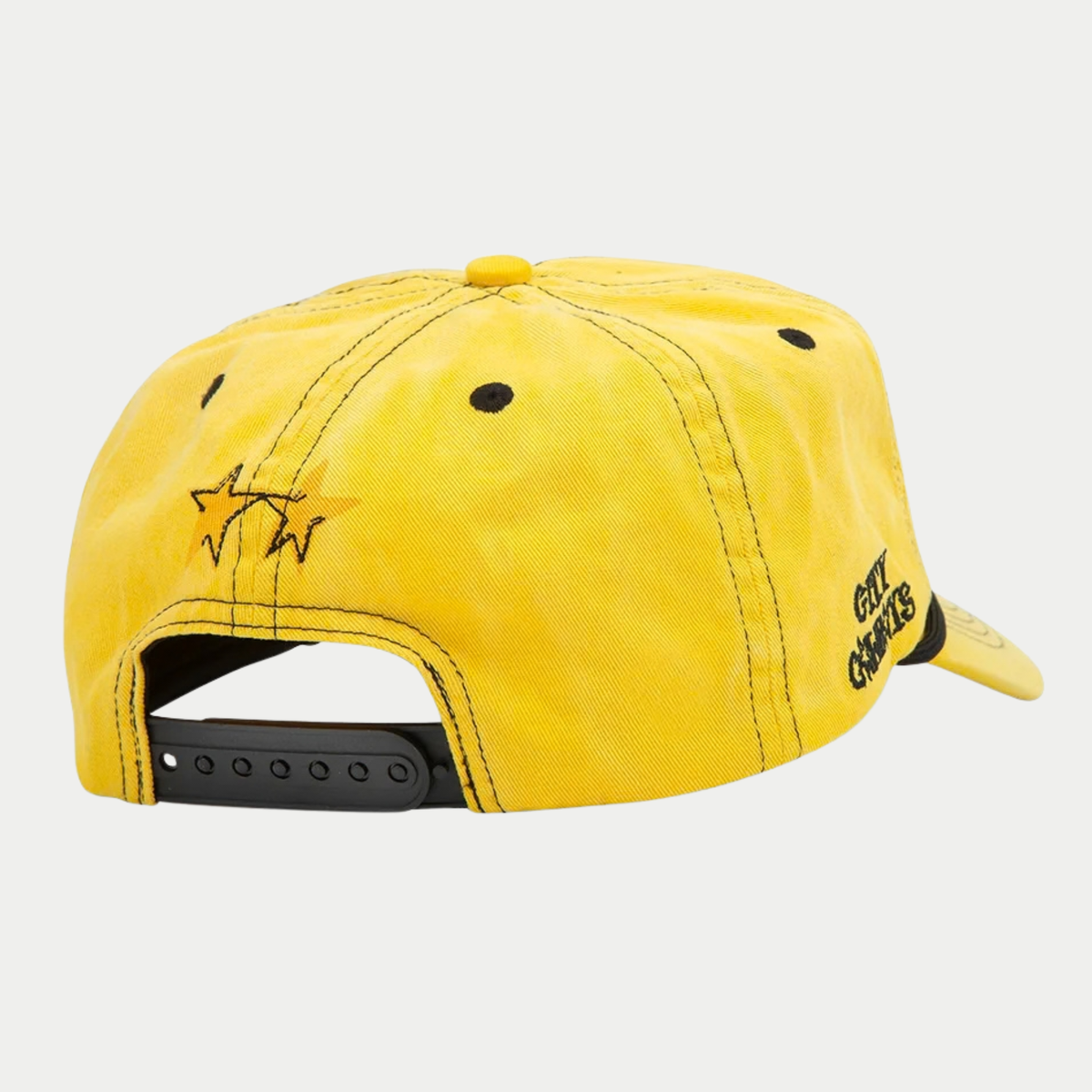 Dos de la casquette délavée Twojeys jaune : étoiles brodées et fermeture à pression noire