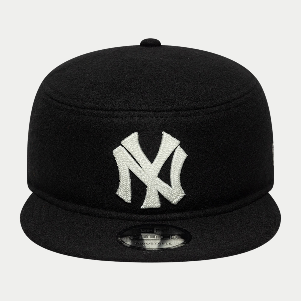 Casquette Pillbox Yankees Cooperstown Pin noire - vue de face, logo NY écru brodé au point de chaînette