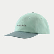 Casquette Text Logo Thin Ice : calotte vert céladon très pâle et visière bleu-gris contrastée