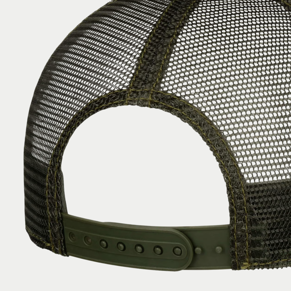 Casquette trucker Stetson Classic Race écru et olive - dos en filet olive foncé et fermeture snapback