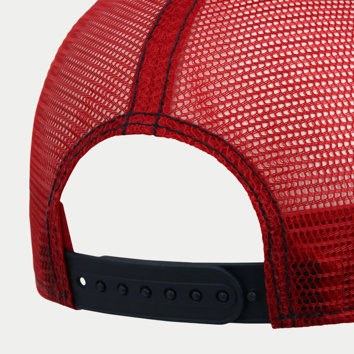 Dos de la casquette trucker Gaming Arcade Stetson : filet rouge et fermeture snapback bleu marine