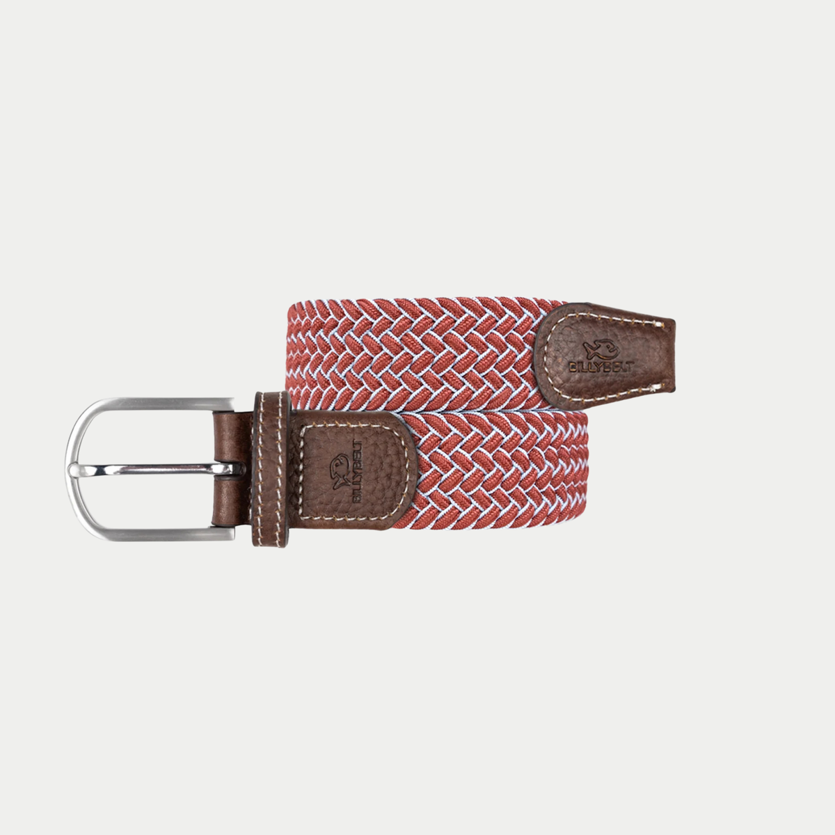 Ceinture tressée Sienne enroulée à plat, chevrons rouge brique et bleu ciel, boucle argentée et embouts en cuir marron