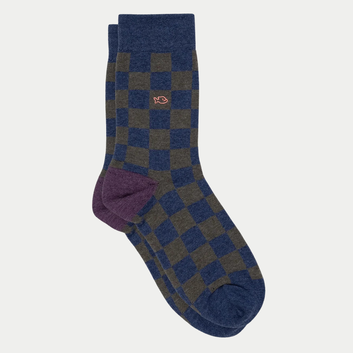 Chaussettes Carreaux Interlagos BillyBelt à plat, damier bleu et vert olive, talon prune et logo poisson brodé