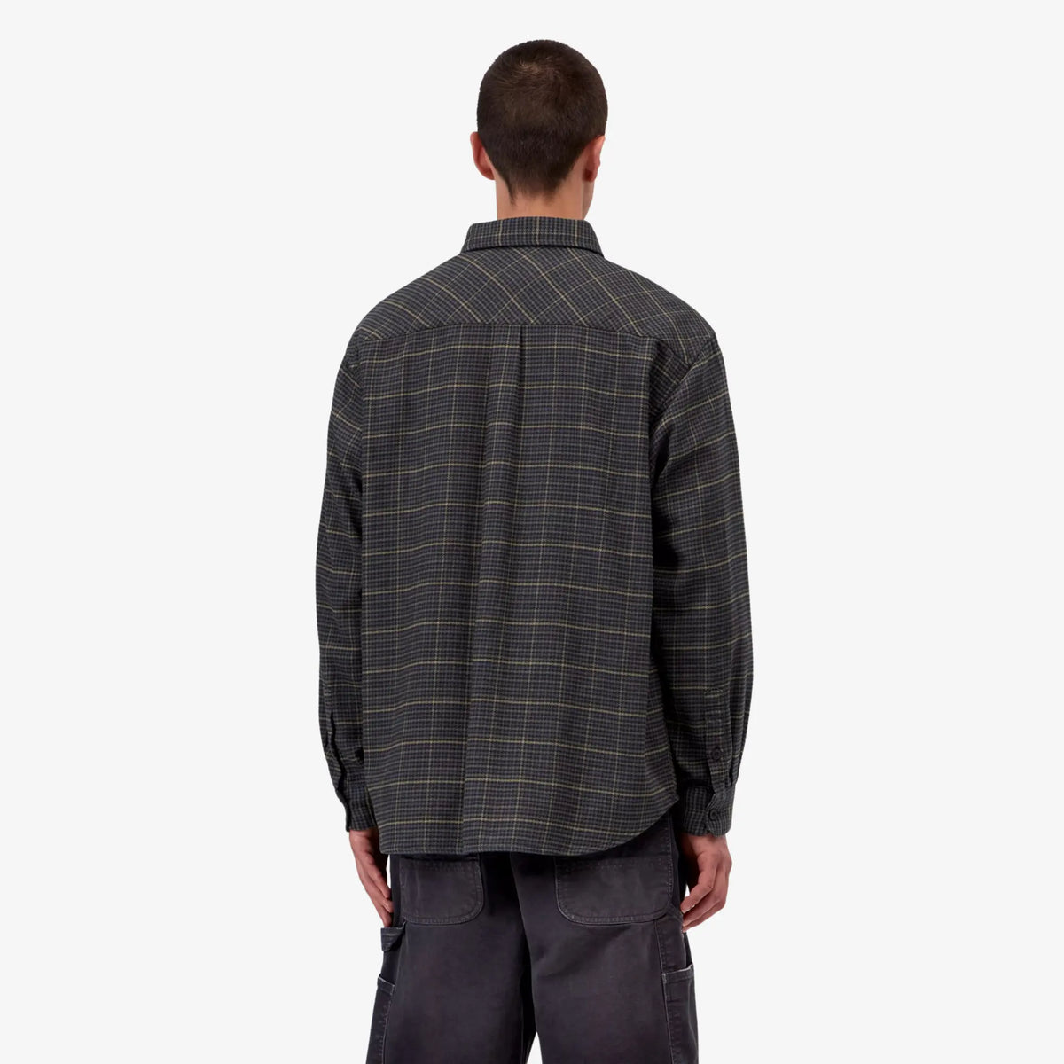 Chemise Todrick Carhartt WIP vue de dos, carreaux kaki et marine sur fond sombre, coupe loose