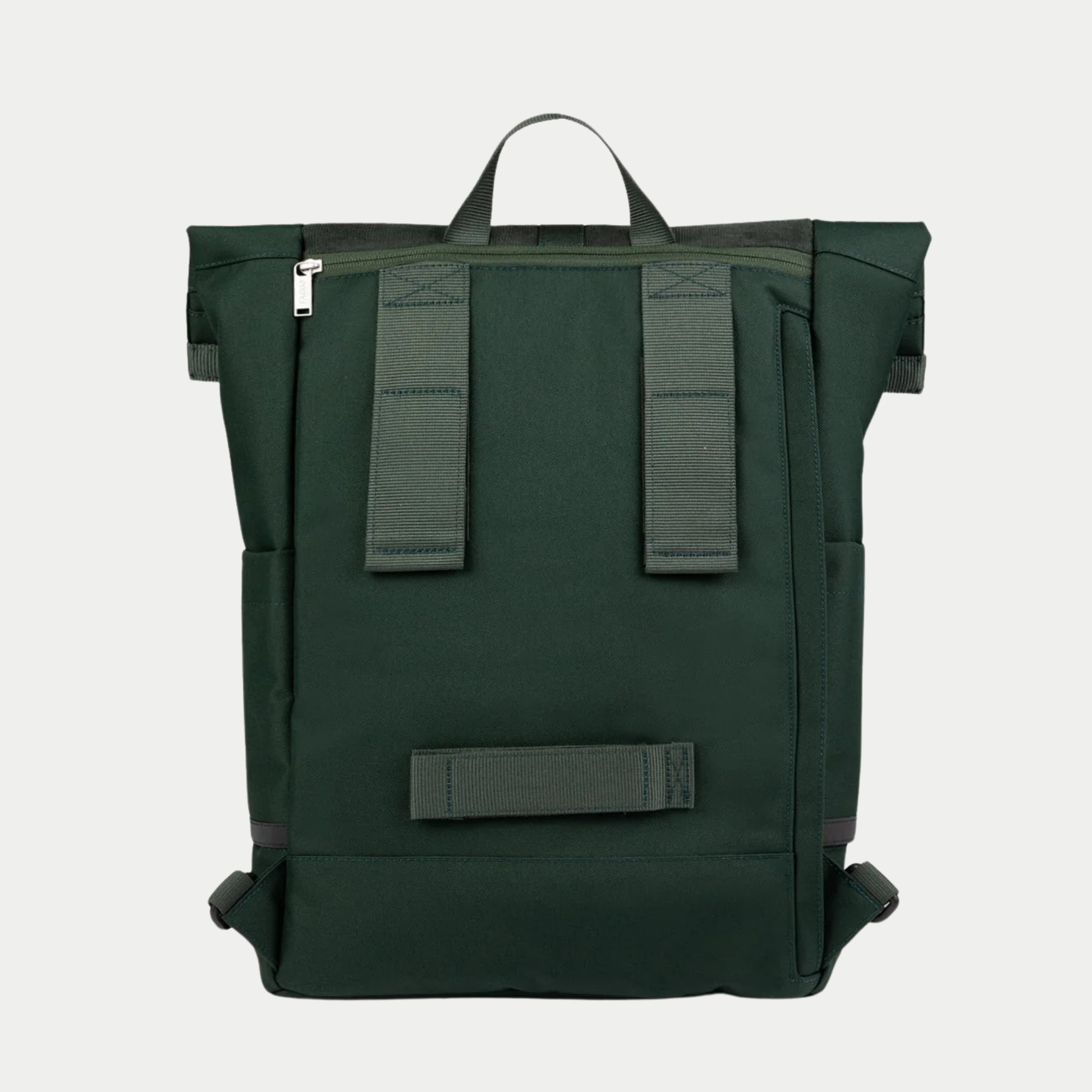 Dos du sac à dos Cycling Medium vert foncé Faguo, bretelles repliées et rangées pour le passage en sacoche de porte-bagage