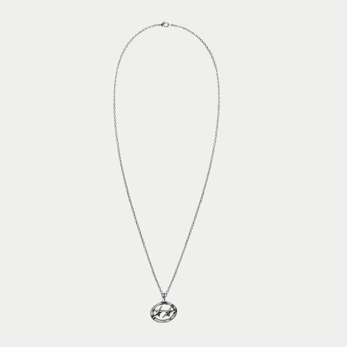 Collier Superstar Twojeys argenté posé à plat, chaîne entière et fermoir mousqueton