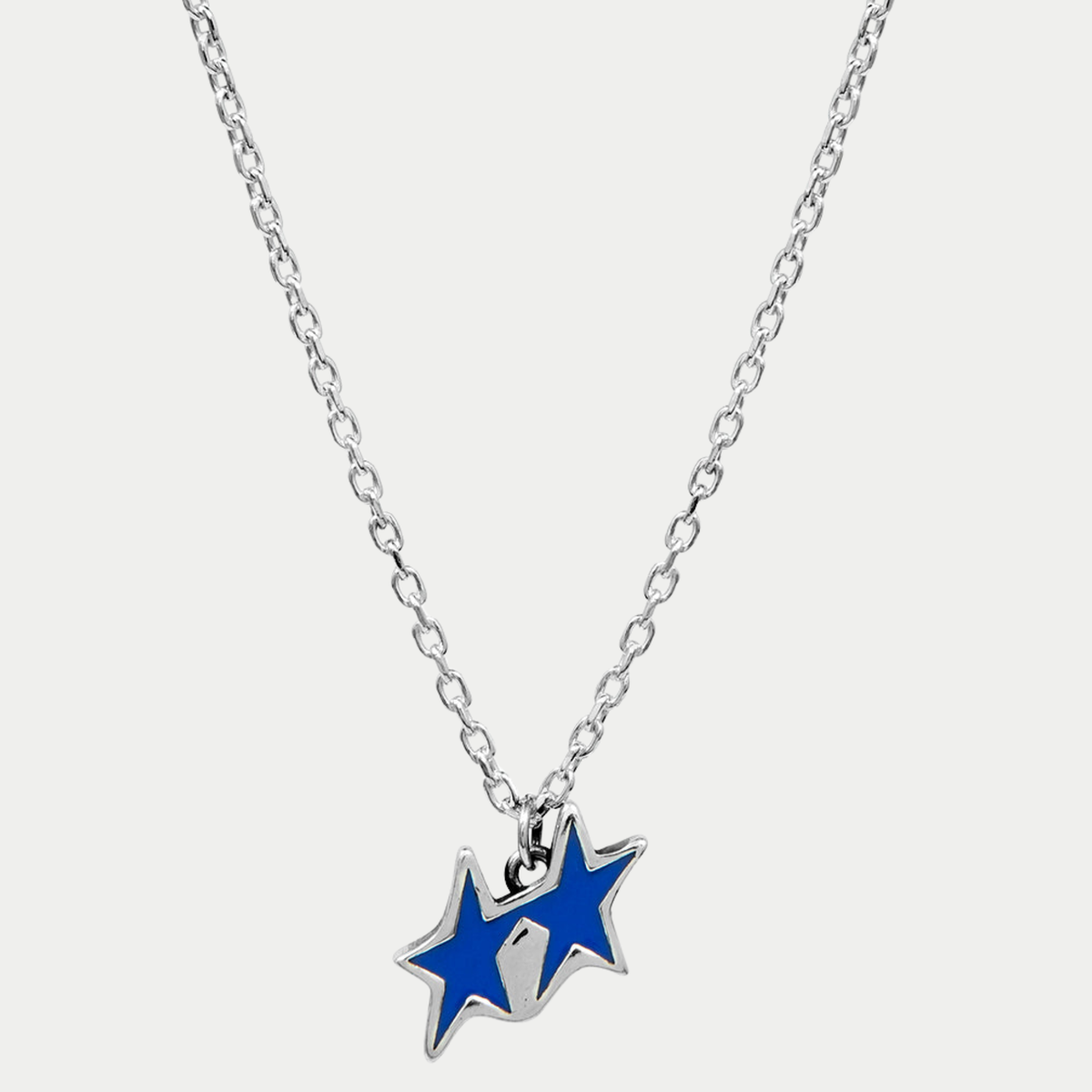Collier Tilted Émaillé Twojeys - pendentif deux étoiles inclinées en émail bleu, vue de face