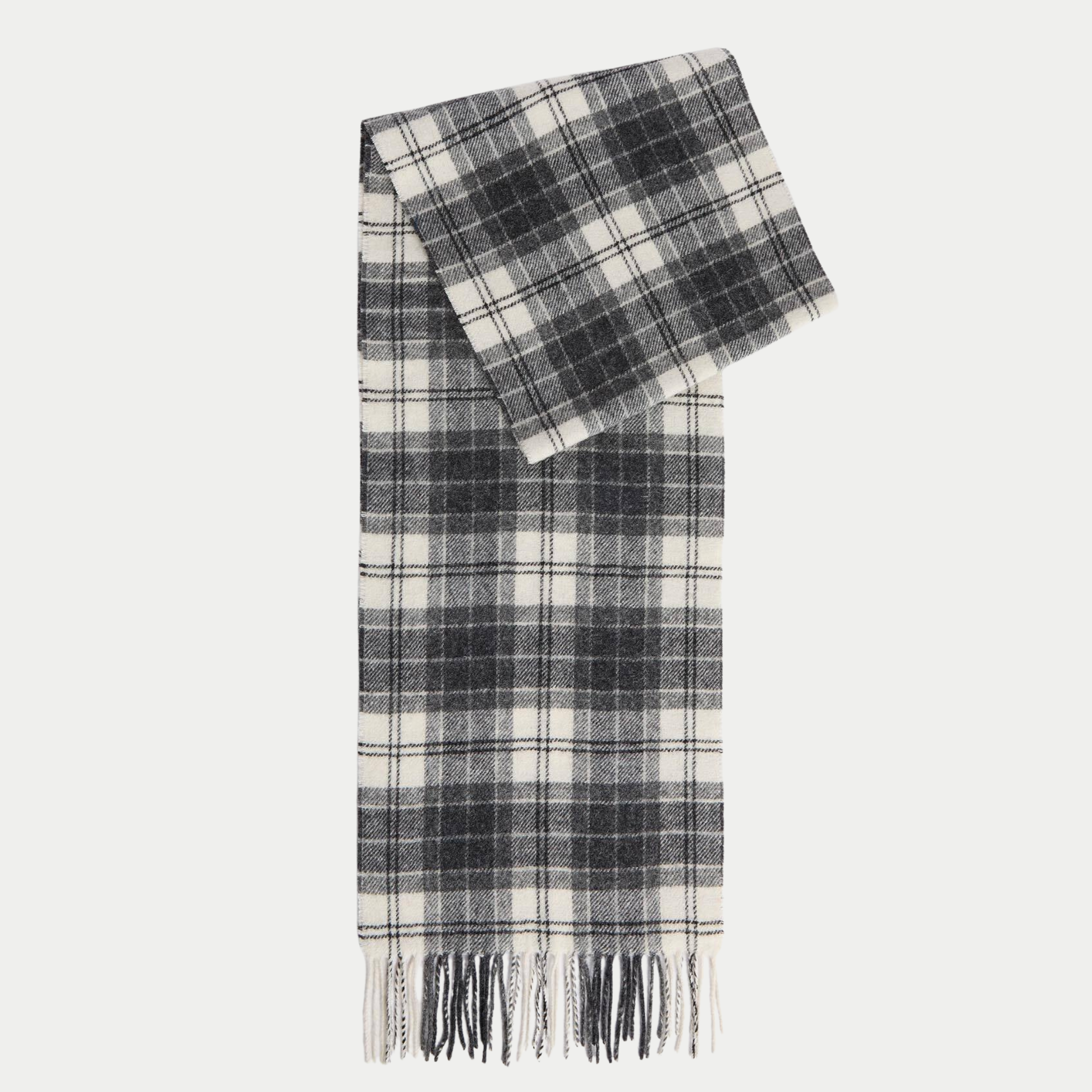 Écharpe Barbour Monochrome Tartan à carreaux anthracite et écru, pliée à plat, franges torsadées en bas