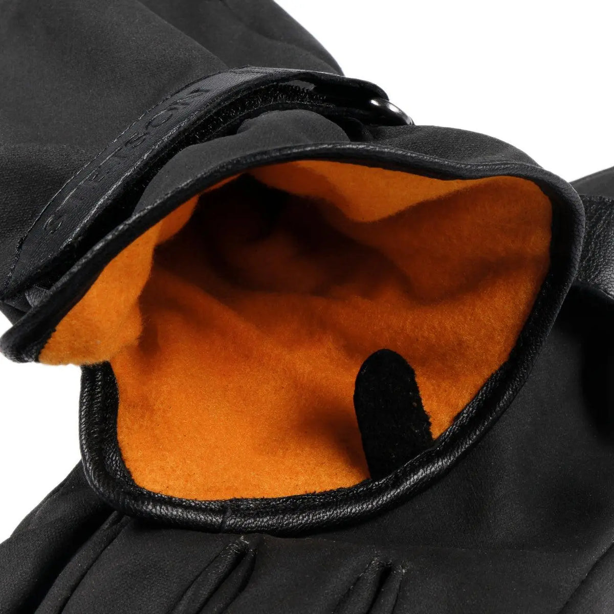 Poignet de gant ouvert révélant la doublure polaire orange