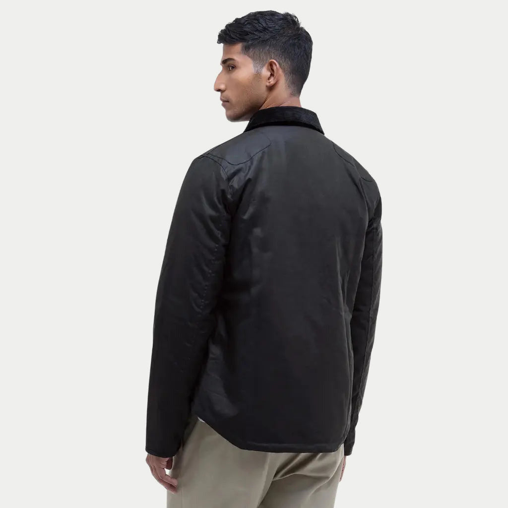 Veste Reelin Marine Barbour - portée de dos, empiècement d'épaule et bas droit
