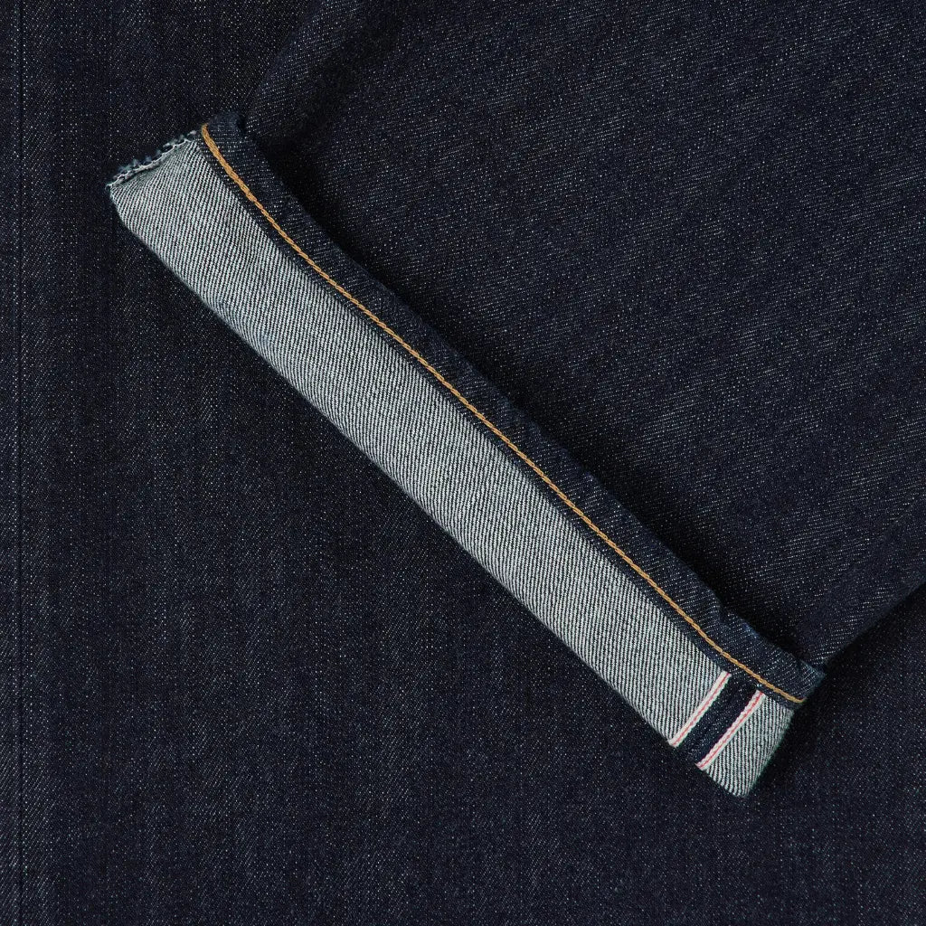 Ourlet retroussé du jean Selvedge Wide Pant, lisière selvedge et son fil d'identification rose