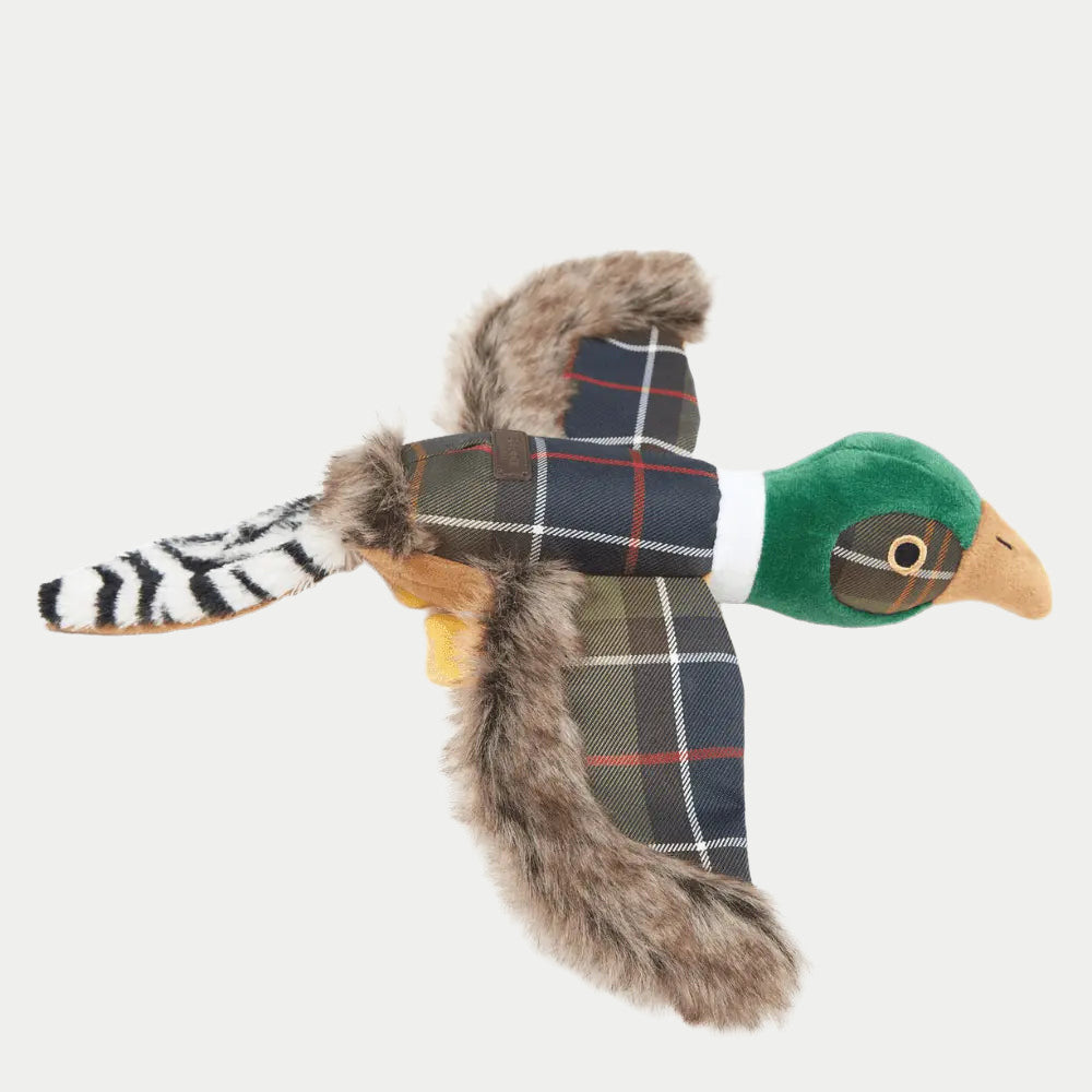 Jouet faisan Barbour en Classic Tartan de profil, tête verte, bec camel et ailes en fausse fourrure déployées