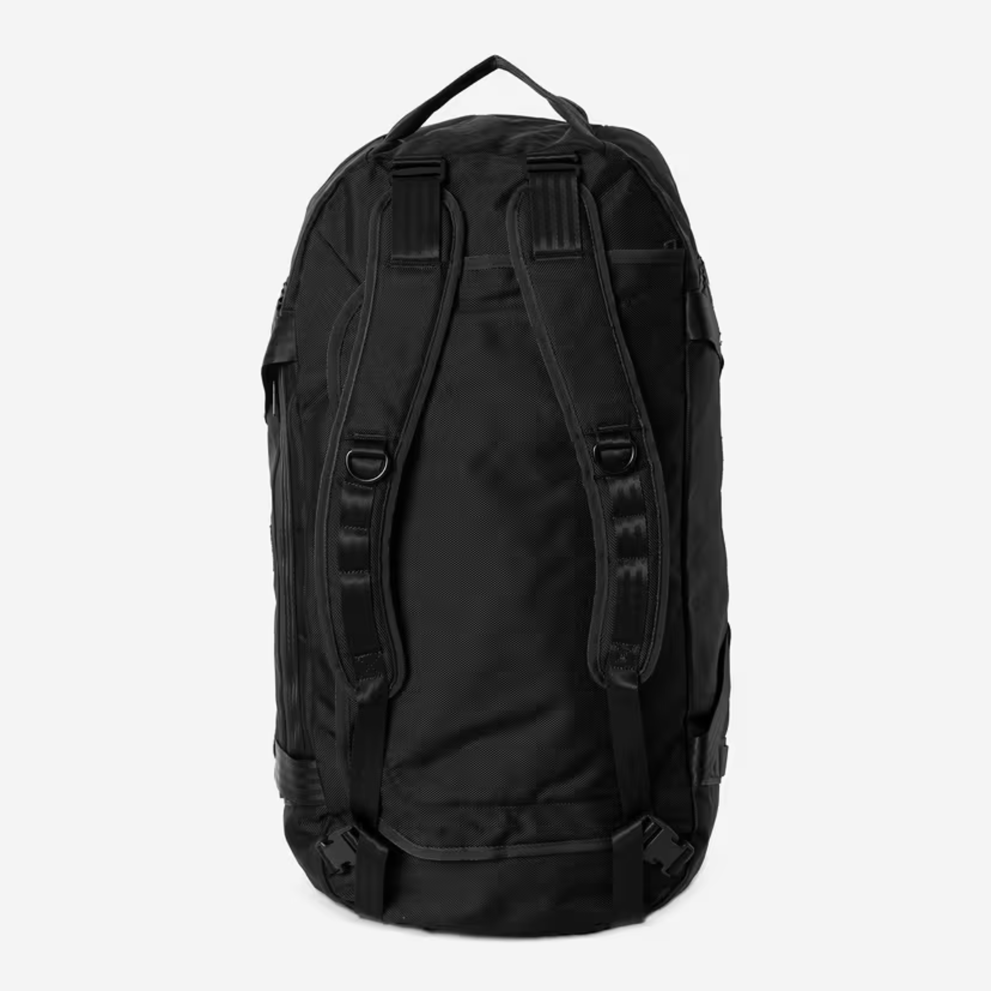 Sac de voyage Richmond noir Carhartt WIP debout de dos, bretelles ajustables et anneaux en D