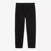 Newel Pant à plat de face, denim noir profond Black One Wash, coutures ton sur ton, cinq poches et rivets noircis.
