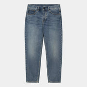 Newel Pant Dark Used Wash à plat de face, bleu grisé patiné, moustaches marquées et ceinture blanchie.