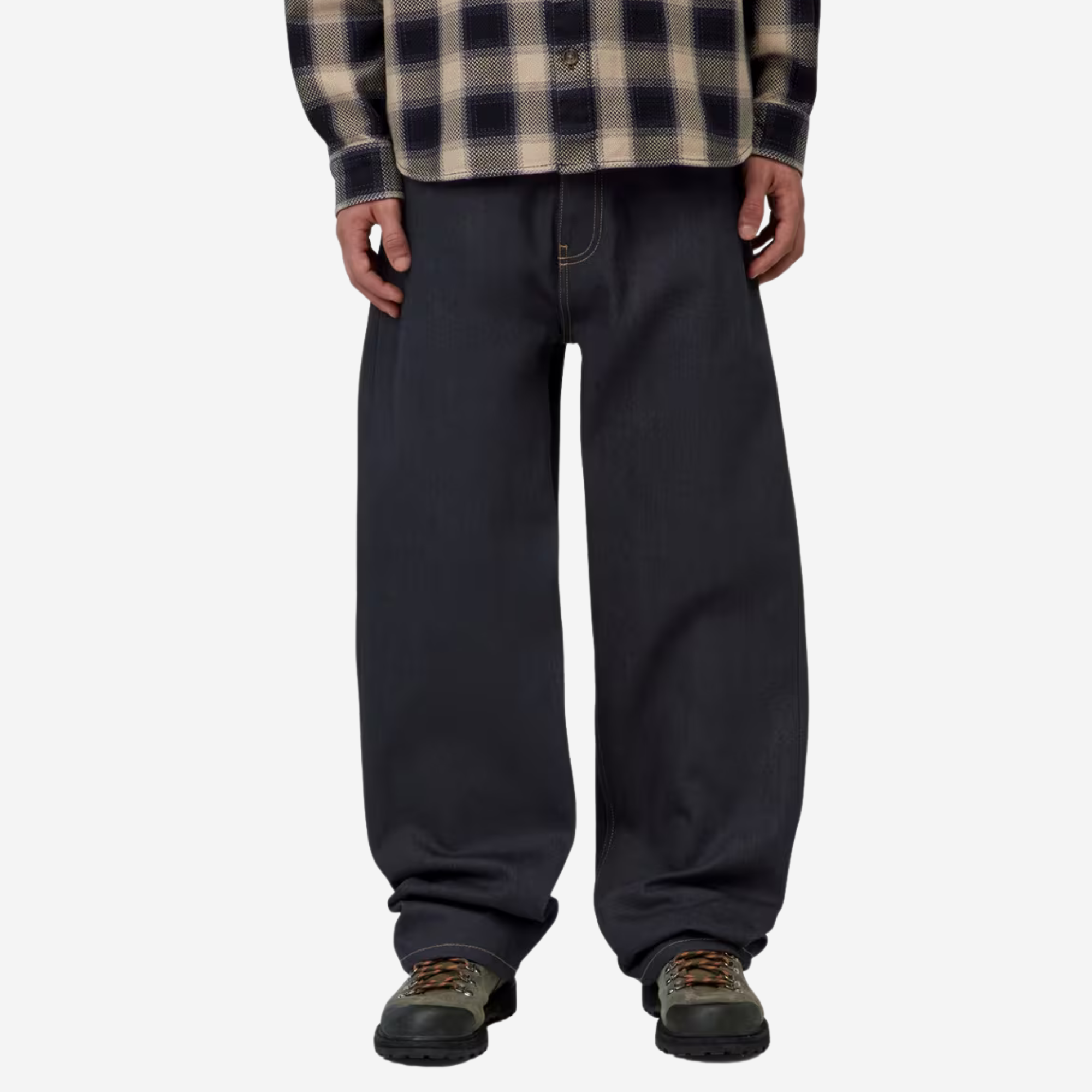 Jean Payson Carhartt WIP Blue Rigid porté de face, coupe wide straight à jambe large et bas ouvert