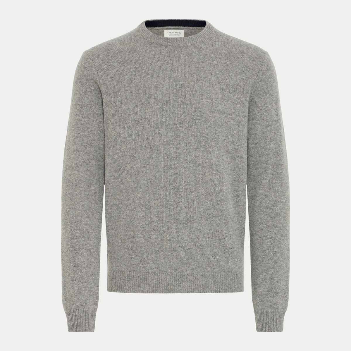 Pull col rond Casual Friday gris chiné Monument Melange, vu de face à plat, griffe tissée à l'encolure