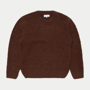 Pull Dun Edwin marron en maille bouclette, vue de face à plat, encolure ronde bordée et bas de corps côtelé
