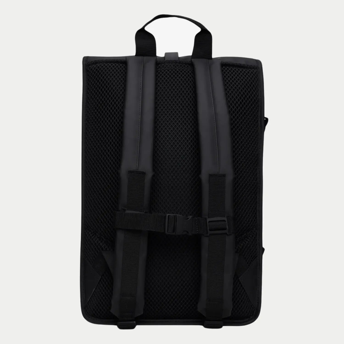 Dos du Rolltop Rucksack Large noir, bretelles larges sur dossier en filet et sangle ventrale