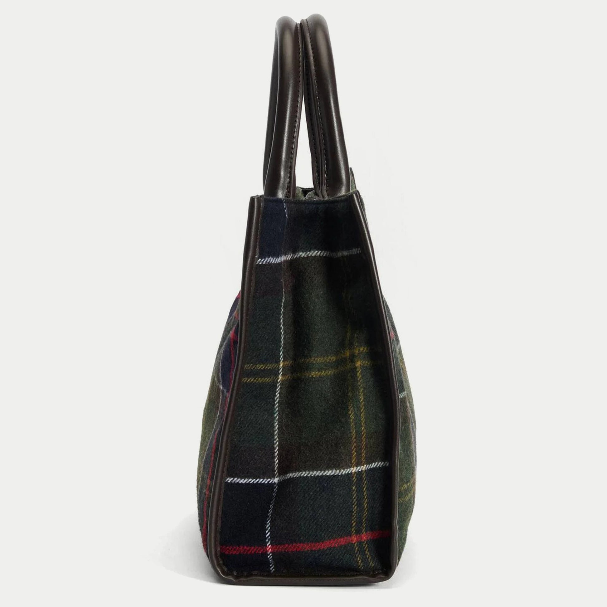 Profil du tote bag Barrhill tartan olive : soufflet étroit, arêtes et base gainées de similicuir brun