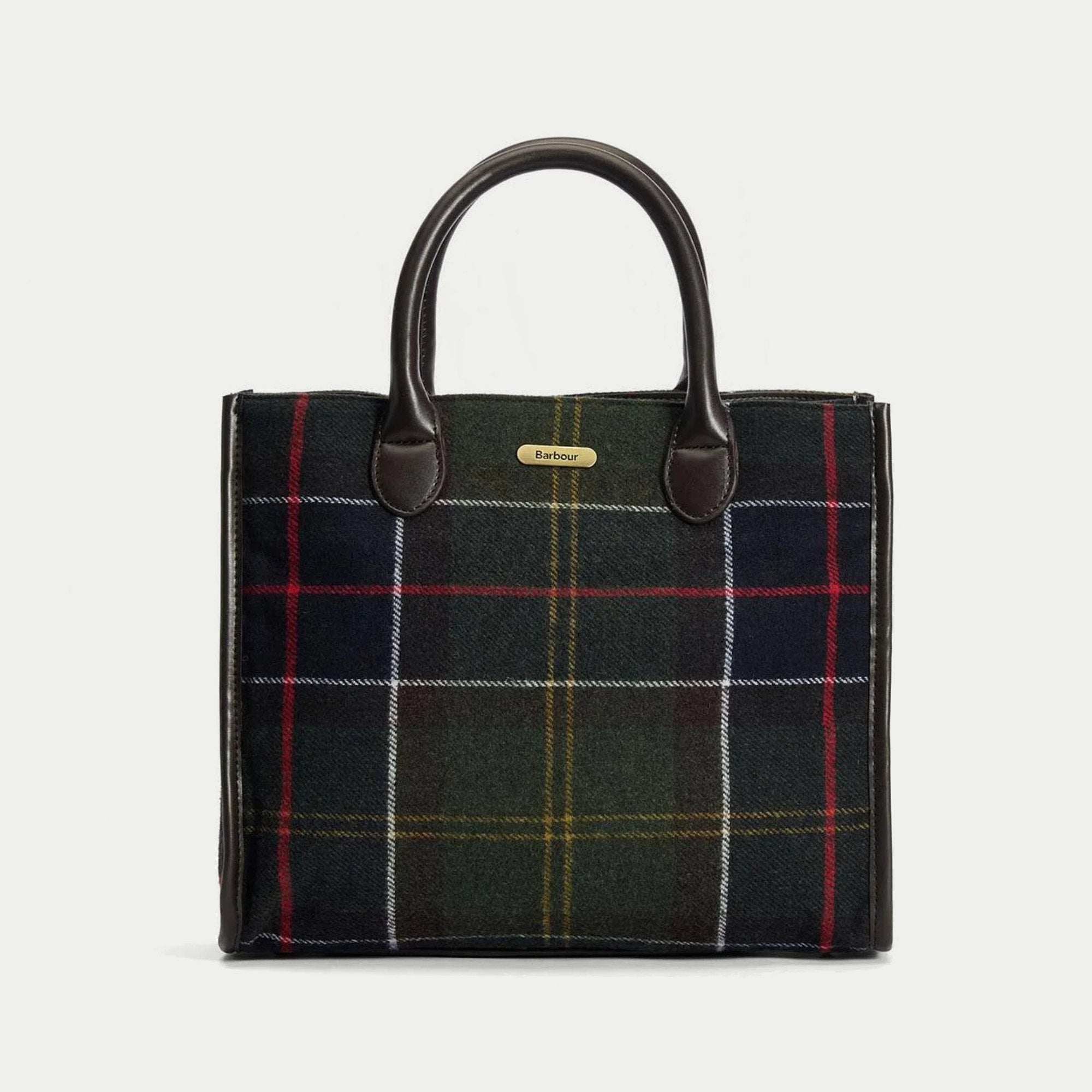 Tote bag Barrhill Barbour en tartan olive, vue de face, anses arquées en similicuir brun et plaque logo laiton
