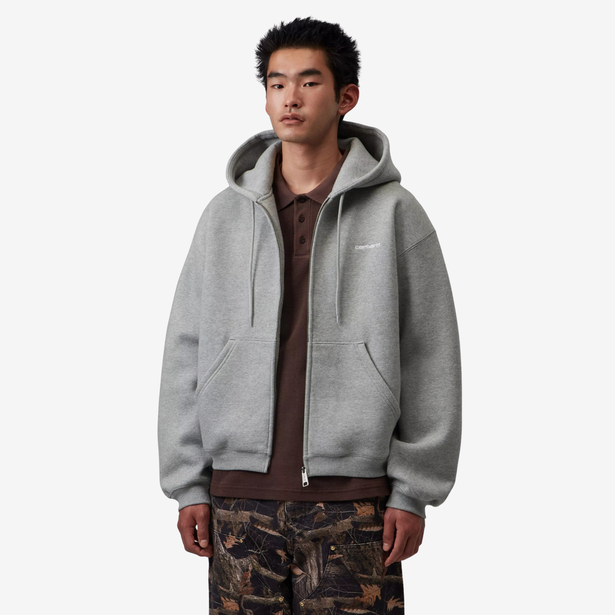 Sweat zippé Ebbert Grey Heather Carhartt WIP - porté zip ouvert, cordons de serrage de la capuche et poche kangourou