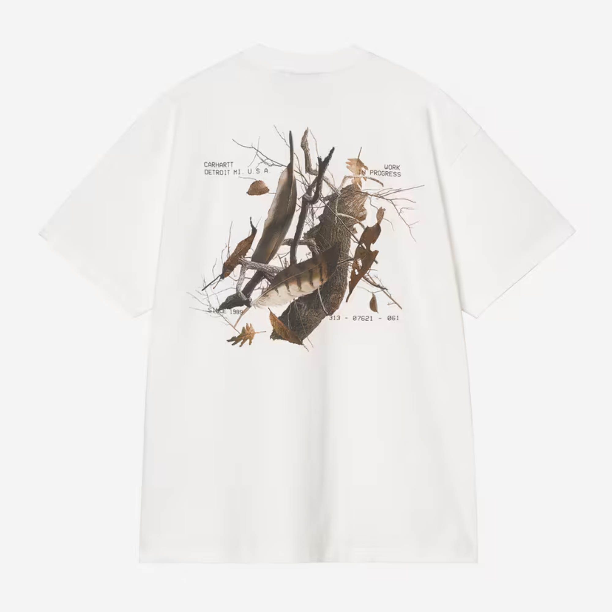 Dos du T-shirt Feather Progress blanc Carhartt WIP : imprimé photo plumes, branchages et feuilles mortes