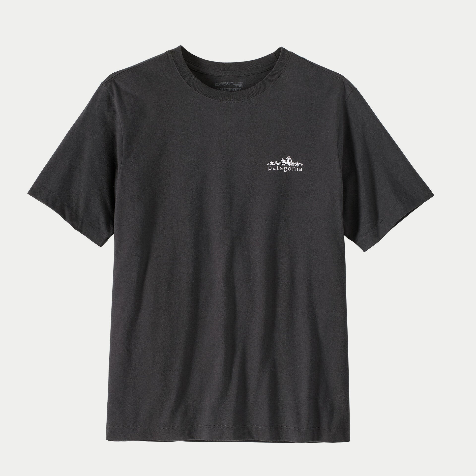 T-shirt Patagonia Fitz Roy Foothills Ink Black - vue de face, à plat