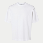 T-shirt Oversize blanc Selected Homme à plat, vue de face avec étiquette de marque au col