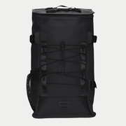 Trail Mountaineer Bag noir de face, laçage élastique sur sangles verticales et base renforcée
